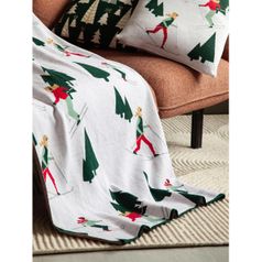 Плед из хлопка с новогодним рисунком Let's Ski из коллекции New Year Essential (130x180 см)