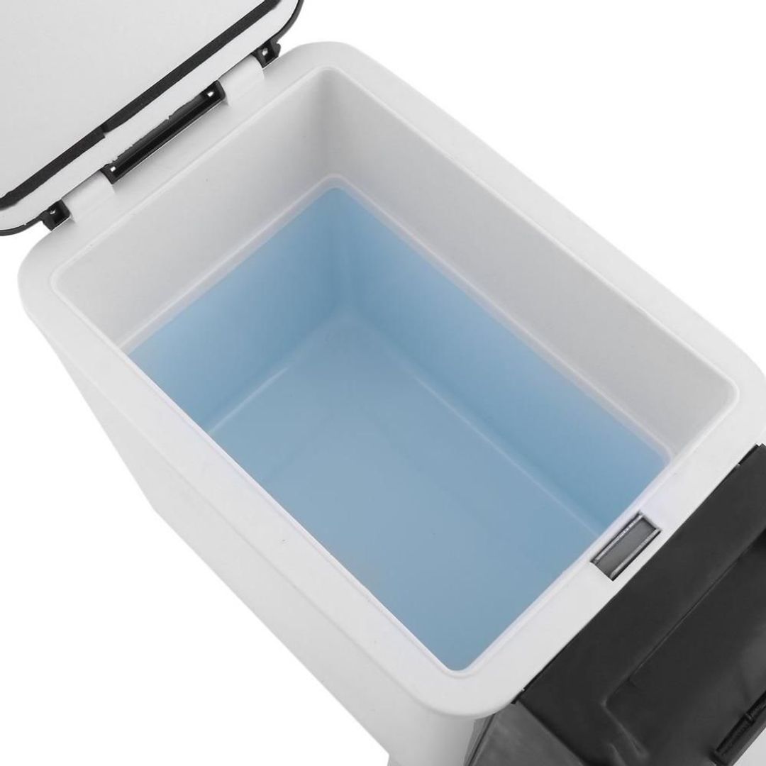 Холодильник с функцией подогрева для авто (7,5 л, 12В)