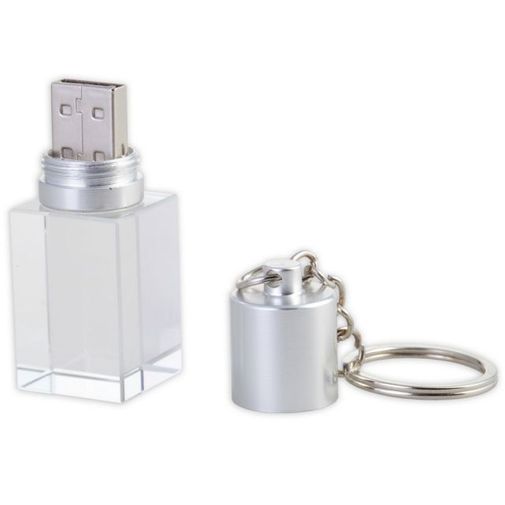 Флешка New Format 8 Гб Со снятой крышкой Флешка New Format 8 Гб Со снятой крышкой