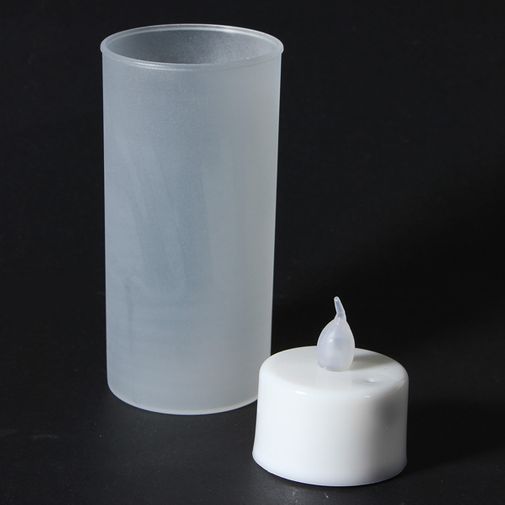 Светодиодная свеча с желтым свечением Светодиодная свеча с желтым свечением