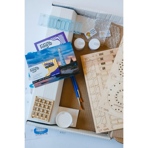 Модель сборная Маяк Тарханкутский (Крым)