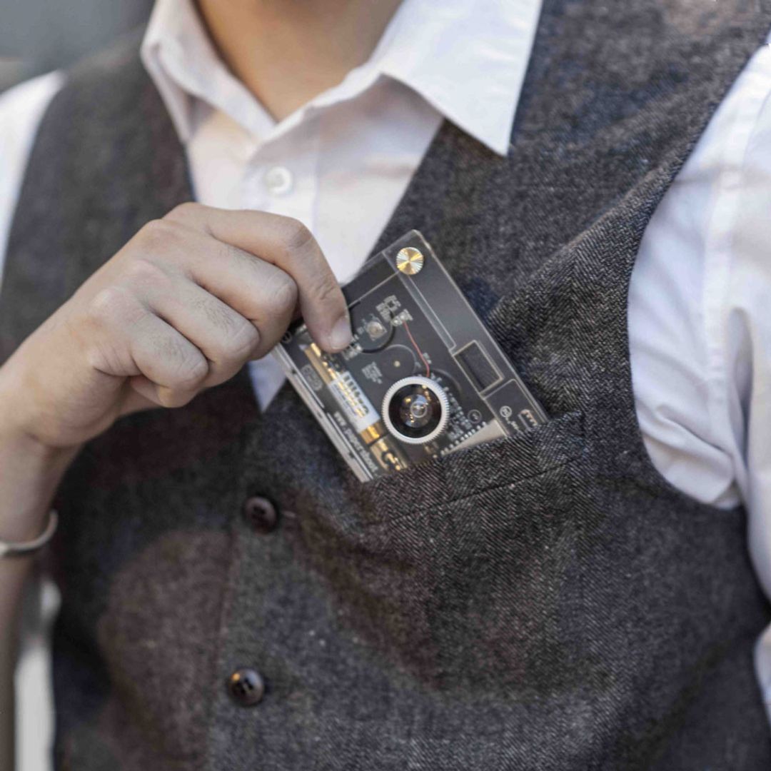 Пластиковый цифровой фотоаппарат PaperShoot Vanguard