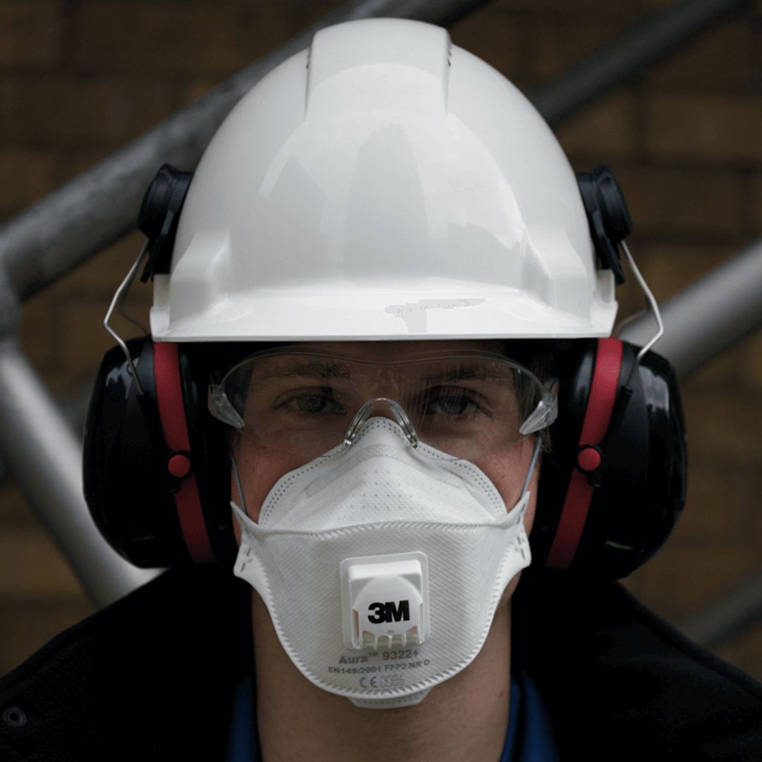 Респиратор 3М Aura 9322+ FFP2 с клапаном выдоха (1 шт) Респиратор 3М Aura 9322+ FFP2 с клапаном выдоха (1 шт)