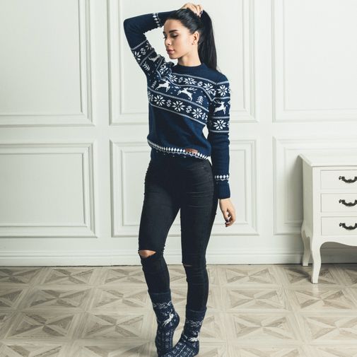 Свитер синий с оленями Ночка