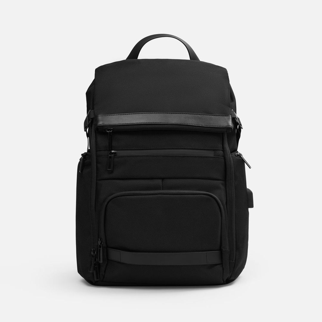 Рюкзак decaPolis (черный)