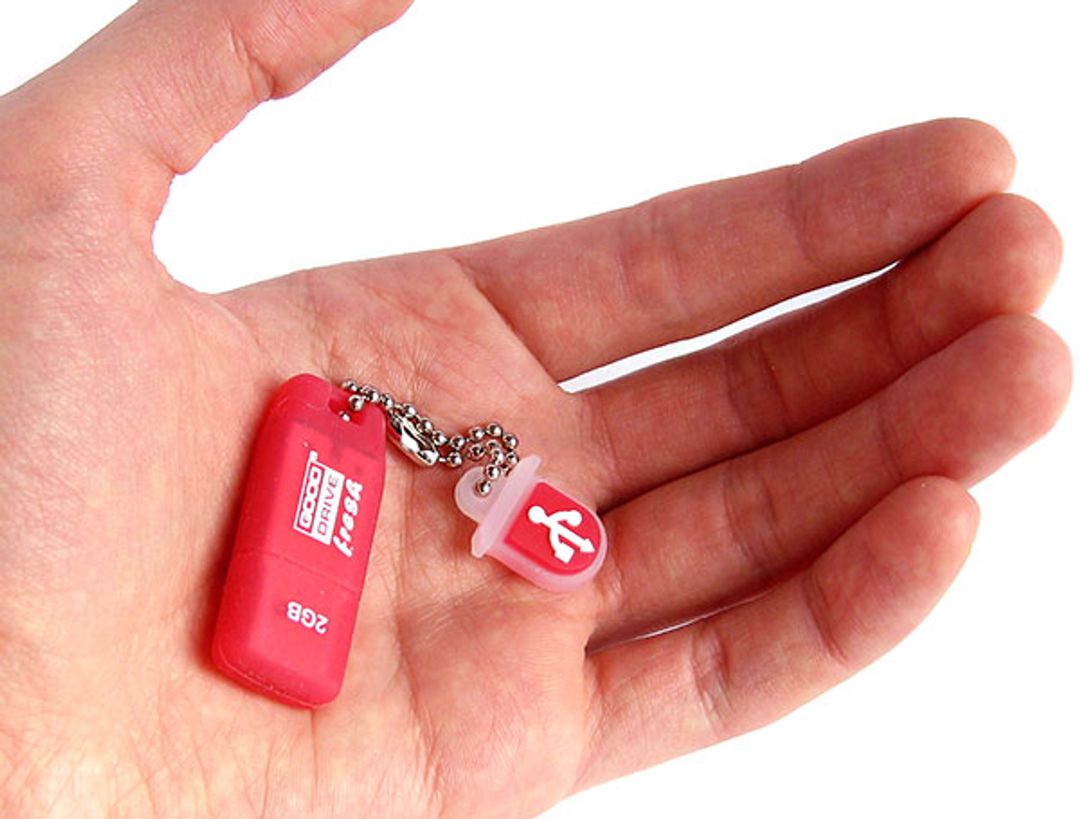 Флешка Аромат клубники 4 Гб Флешка Аромат клубники 4 Гб