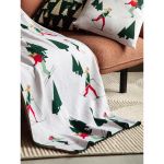Плед из хлопка с новогодним рисунком Let's Ski из коллекции New Year Essential (130x180 см)