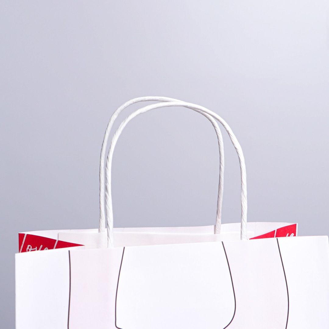 Подарочный пакет Сердце (22 х 25 х 12 см) Подарочный пакет Сердце (22 х 25 х 12 см)