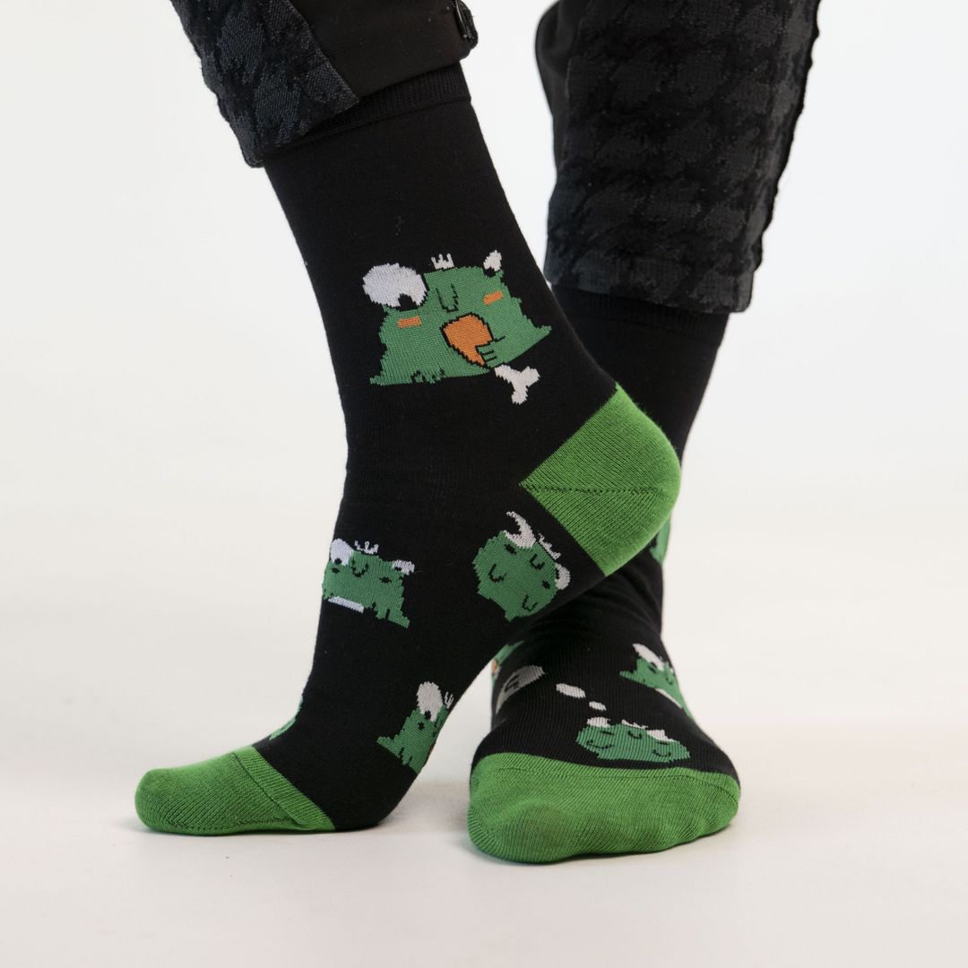 Носки Царевна уже не та, хотя еще лягушка Носки Царевна уже не та, хотя еще лягушка