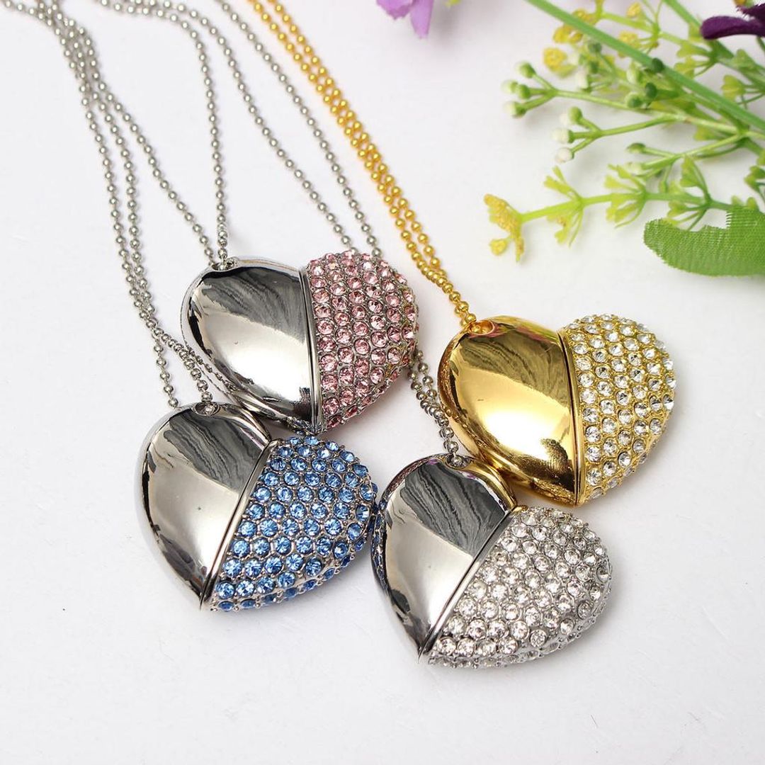 Флешка Сердечко со стразами 16 Гб Флешка Сердечко со стразами 16 Гб