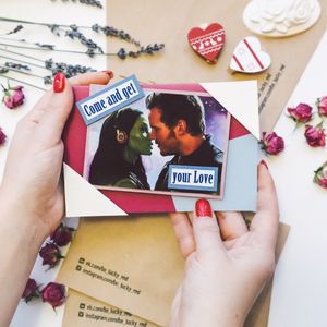 Открытка Стражи Галактики Звездный лорд и Гамора Открытка Стражи Галактики Звездный лорд и Гамора