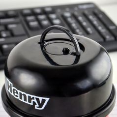 Настольный пылесос Henry
