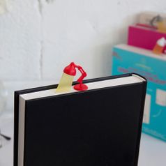 Закладка для книги Настольная лампа Lightmark (Красный)