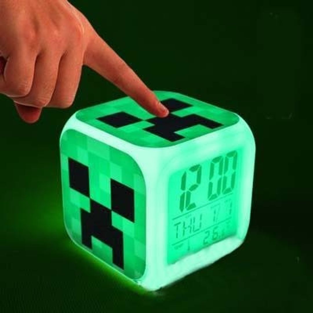 Будильник с подсветкой Minecraft Creeper Будильник с подсветкой Minecraft Creeper