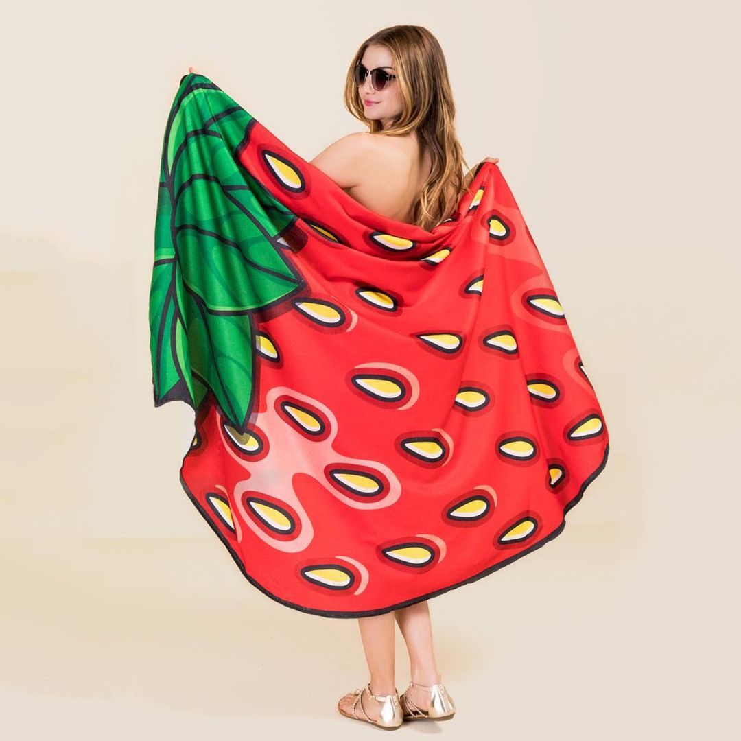 Покрывало пляжное Клубника