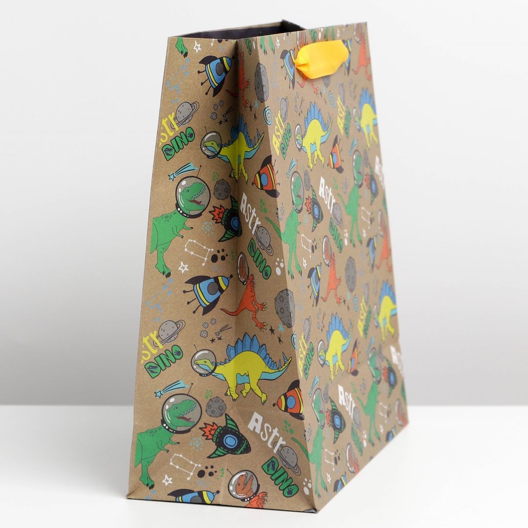 Подарочный пакет Astro Dino (23 х 27 х 12 см) Подарочный пакет Astro Dino (23 х 27 х 12 см)