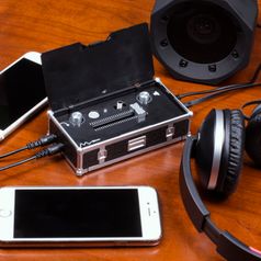 Микшерный диджейский пульт DJ Mini Mixer