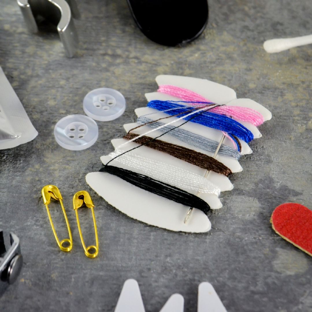 Набор для выживания джентельмена D-Stress Emergency Kit (24 предмета) Набор для выживания джентельмена D-Stress Emergency Kit (24 предмета)