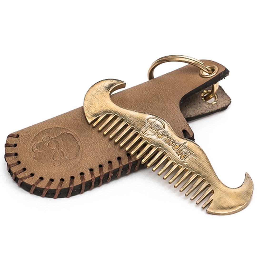 Расческа для усов и бороды Borodist в чехле Расческа для усов и бороды Borodist в чехле
