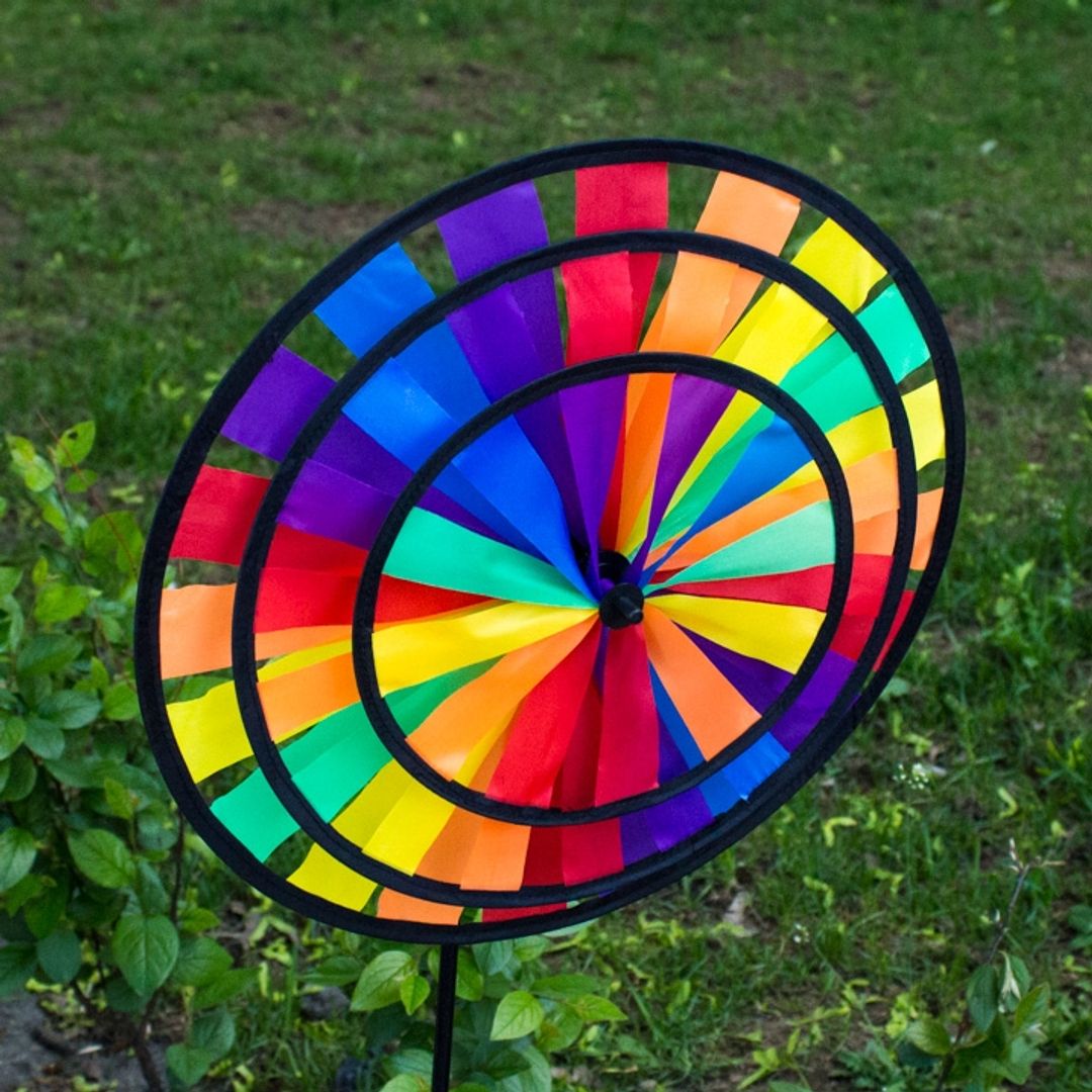 Ветряная мельница Радуга