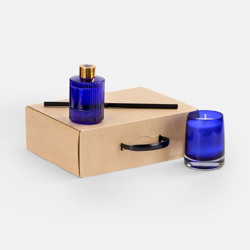 Подарочный набор Fragnola (пряная древесина и кардамон, темно-синий) Подарочный набор Fragnola (пряная древесина и кардамон, темно-синий)