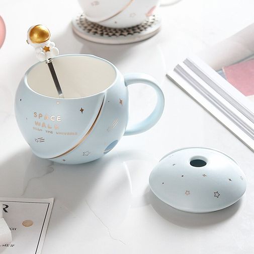 Кружка с ложкой Космическая прогулка Кружка с ложкой Космическая прогулка