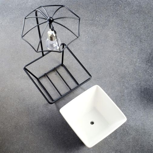 Горшок на подставке с подсветкой Горшок на подставке с подсветкой