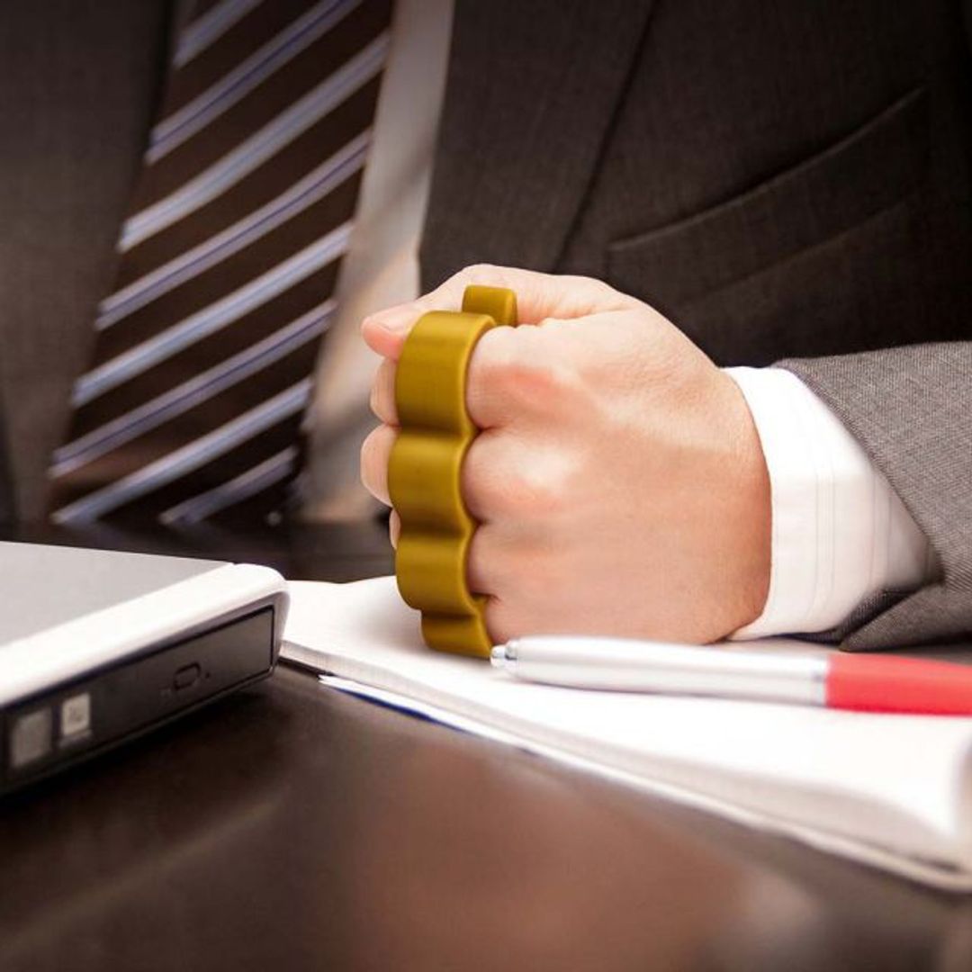 Антистресс Кастет Эспандер Stress beater