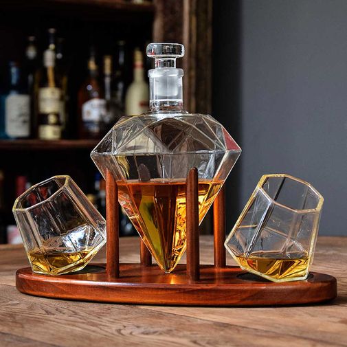 Алмазный декантер на деревянной подставке (графин + 2 стакана)