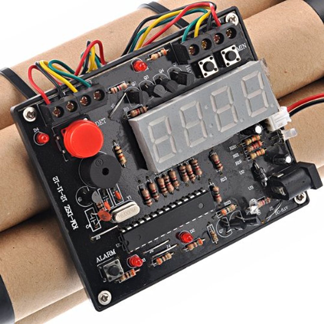 Будильник Чака Норриса Динамит