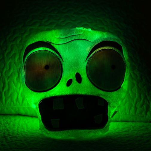Светящаяся подушка Зомби Светящаяся подушка Зомби