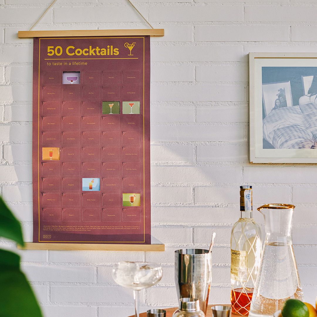 Плакат 50 коктейлей, которые нужно попробовать в жизни