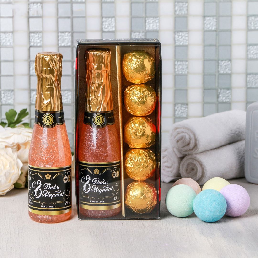 Подарочный набор С 8 марта (гель для душа и бомбочка для ванной) Подарочный набор С 8 марта (гель для душа и бомбочка для ванной)