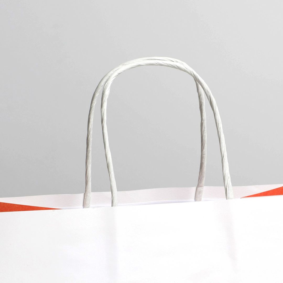 Подарочный пакет Будь счастлив (22 х 22 х 11 см)