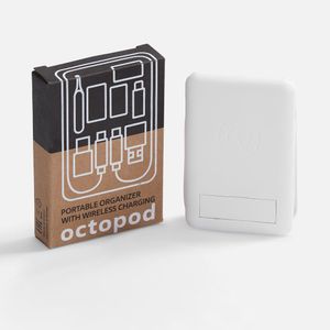 Органайзер с беспроводной зарядкой и набором адаптеров Octopod (белый) Органайзер с беспроводной зарядкой и набором адаптеров Octopod (белый)
