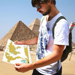 Карманная скретч-карта мира (на английском)