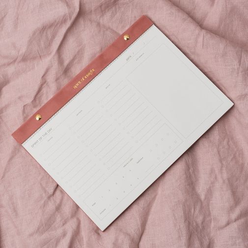 Планнер для красивой жизни Очень бархатный ежедневник (А4) Планнер для красивой жизни Очень бархатный ежедневник (А4)