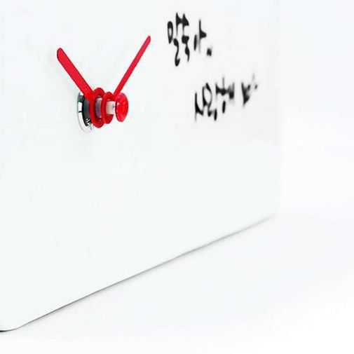 Часы с полем для заметок