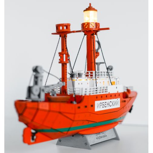 Модель сборная Плавучий маяк Ирбенский (Калининград, Музей мирового океана)