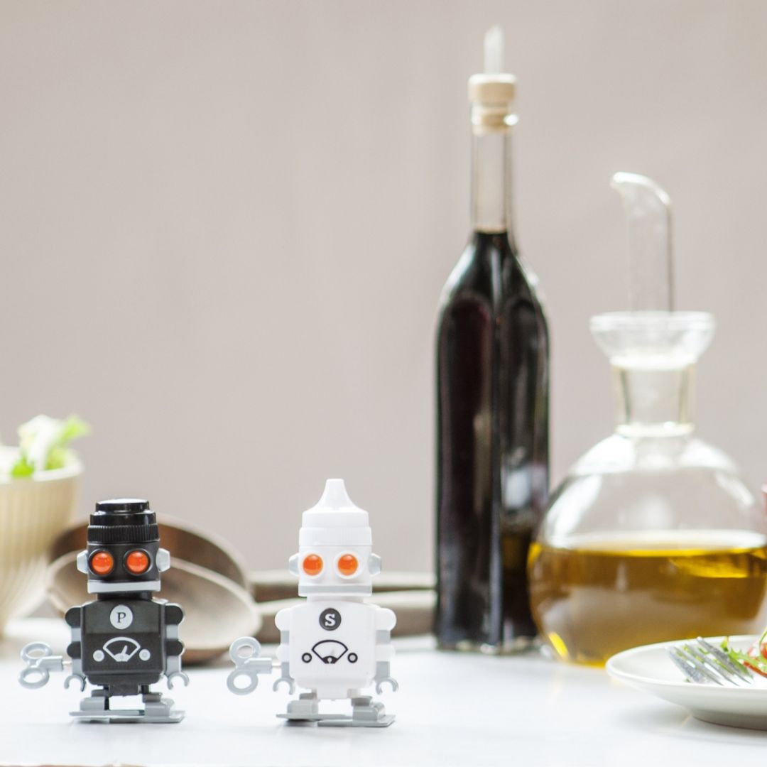 Солонка и перечница Заводные роботы Солонка и перечница Заводные роботы