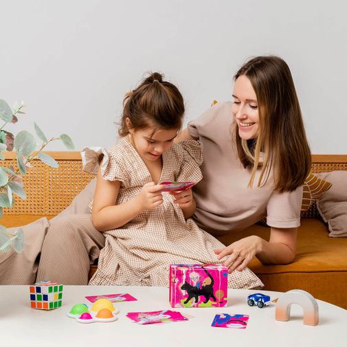 Настольная игра 100 очень важных вопросов Art edition Настольная игра 100 очень важных вопросов Art edition