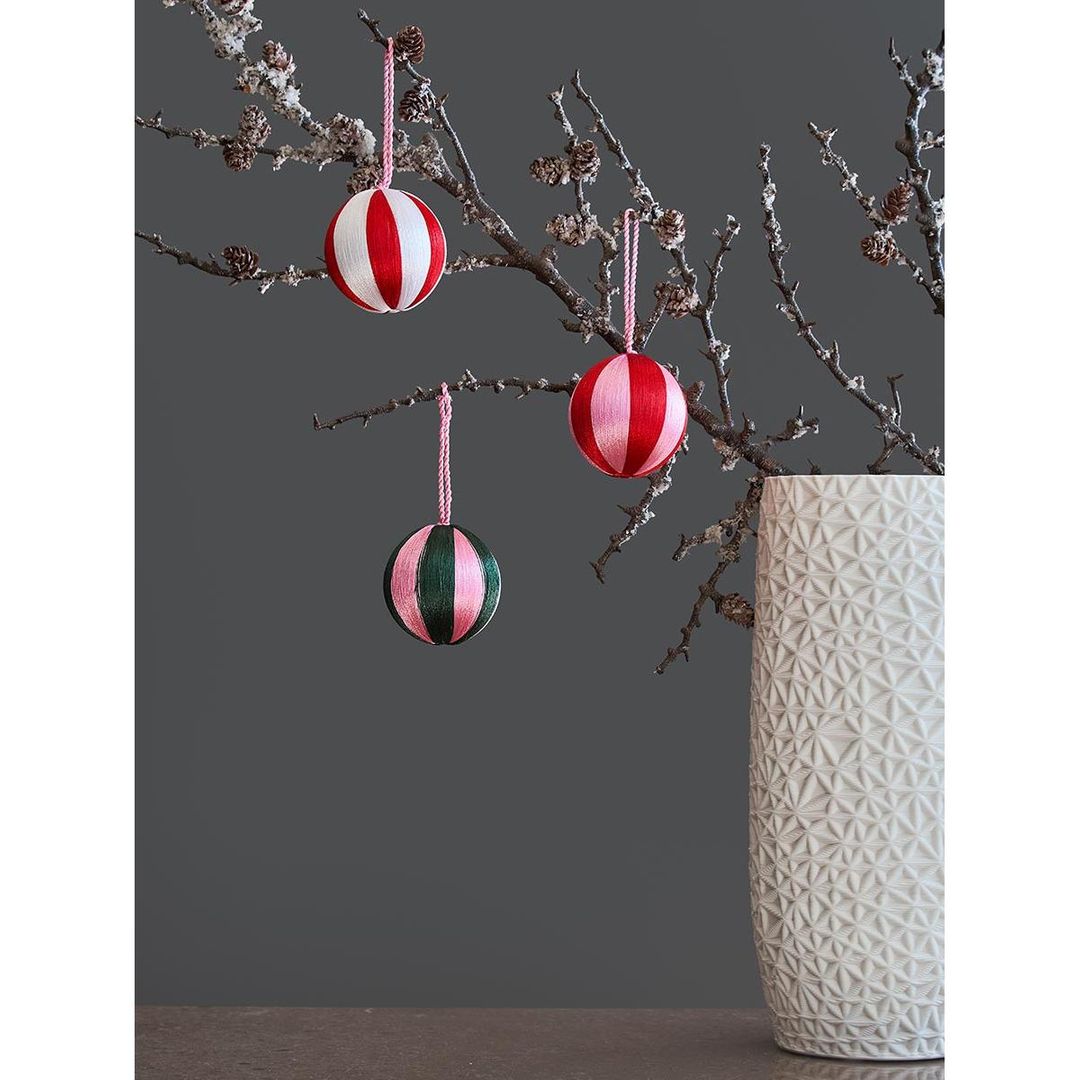 Набор елочных украшений Circus из коллекции New Year Essential, 3 шт.