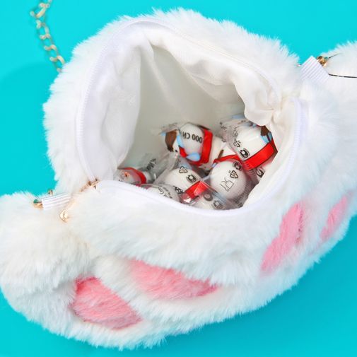 Подарочная сумка-лапка с конфетами Сладкий подарок от Деда Мороза Подарочная сумка-лапка с конфетами Сладкий подарок от Деда Мороза