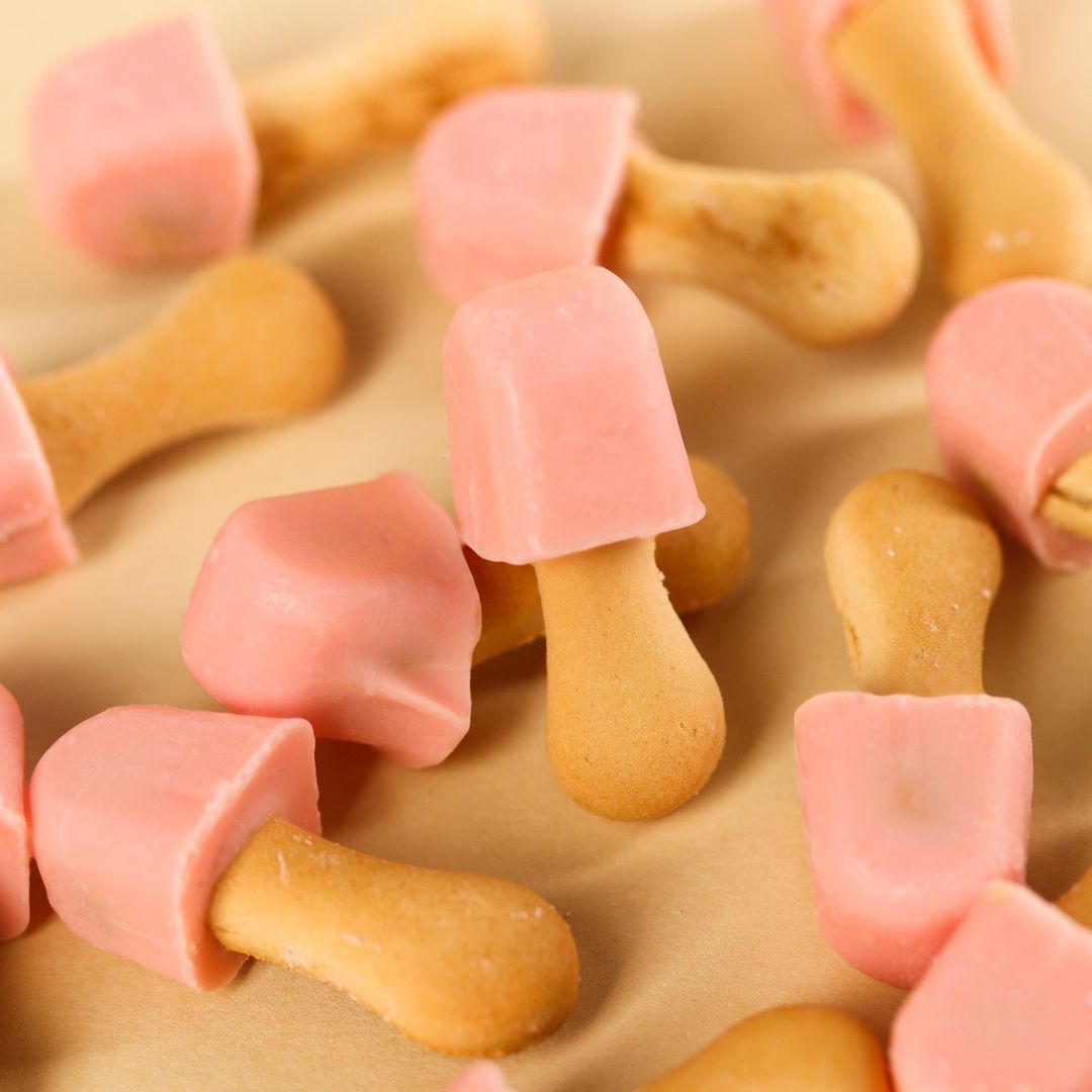 Печенье с глазурью 8 Марта (клубника) Печенье с глазурью 8 Марта (клубника)