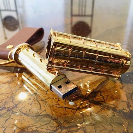 Флешка Cryptex Gold Limited Edition 64 Гб Флешка Cryptex Gold Limited Edition 64 Гб