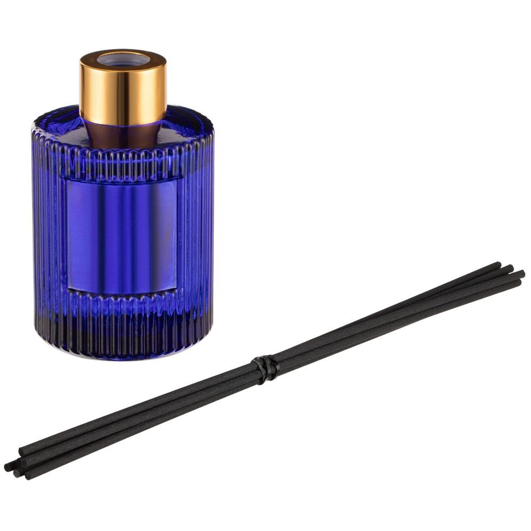 Подарочный набор Fragnola (пряная древесина и кардамон, темно-синий) Подарочный набор Fragnola (пряная древесина и кардамон, темно-синий)