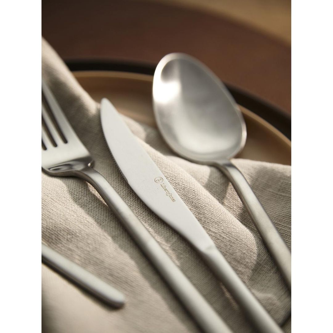 Набор столовых приборов Pure, серебристые матовые, 24 пред. Набор столовых приборов Pure, серебристые матовые, 24 пред.
