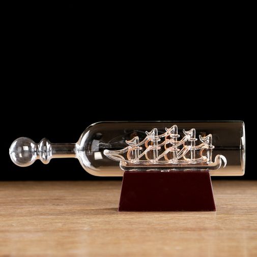 Корабль в бутылке с подсветкой Семь футов под килем Корабль в бутылке с подсветкой Семь футов под килем