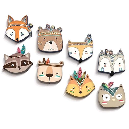 Декор для стены Енот-индеец