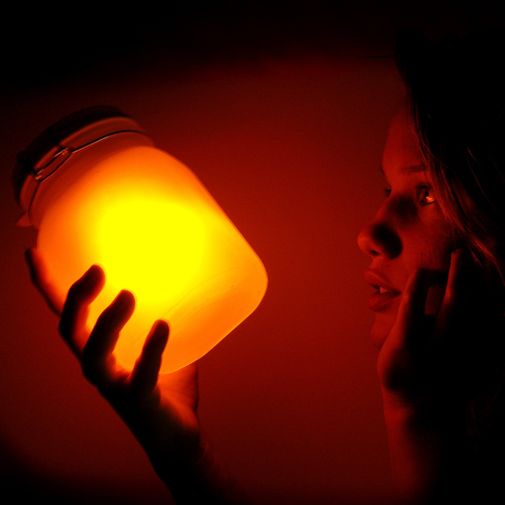 Светящаяся банка на солнечной батарее Sun Jar